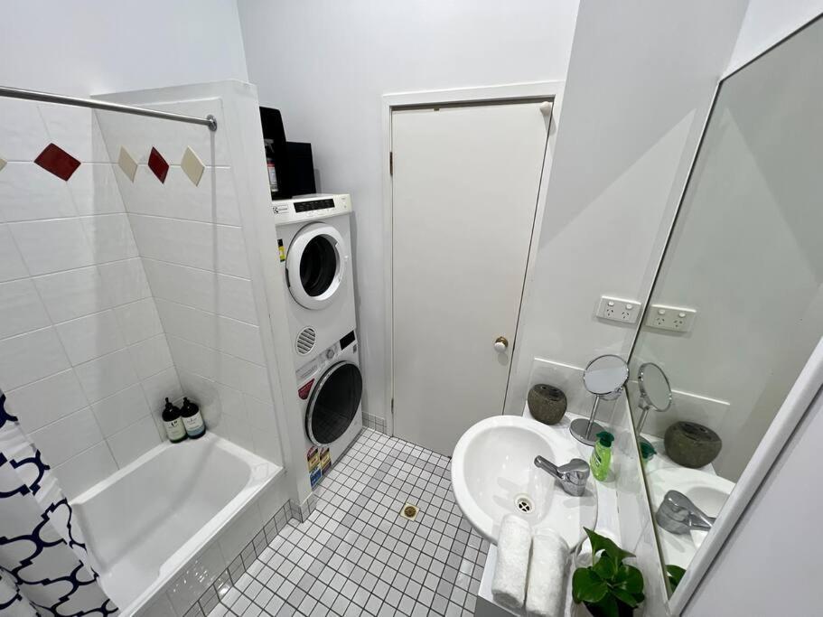 Self Contained Haven In New Farm Appartement Brisbane Buitenkant foto